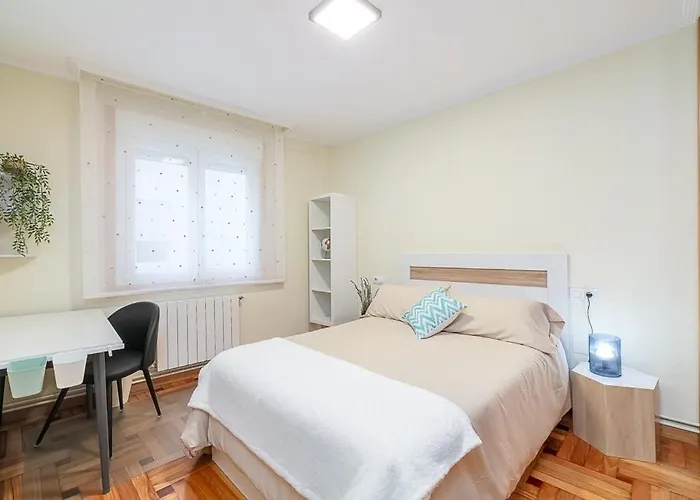 Apartman Lovely 4-bedroom In *