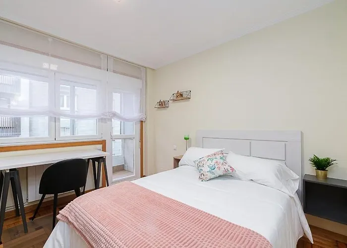 Lovely 4-bedroom In Vigo