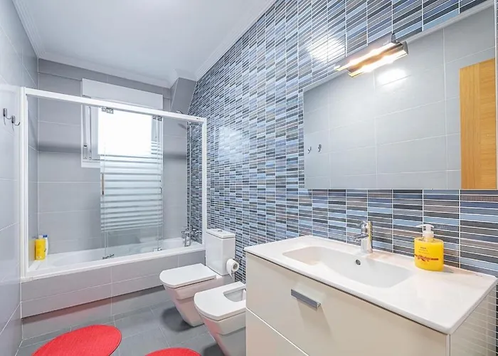 Apartman Lovely 4-bedroom In Vigo